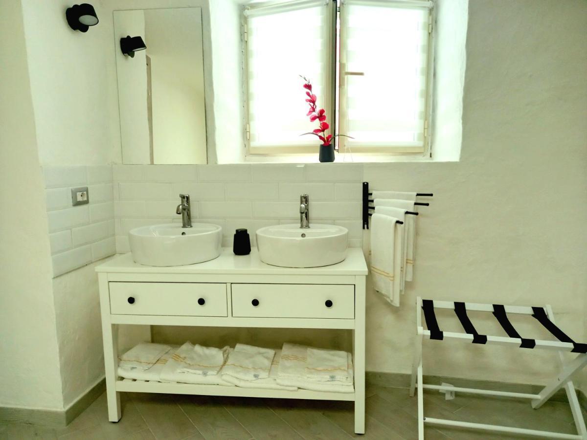 Ombrellorosso Apartment Cagliari Ngoại thất bức ảnh