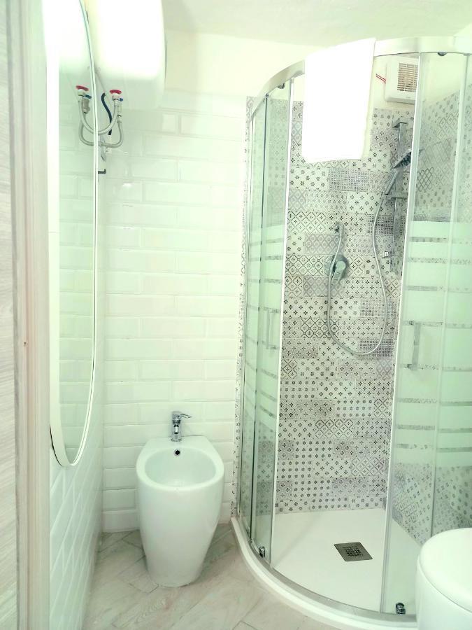 Ombrellorosso Apartment Cagliari Ngoại thất bức ảnh